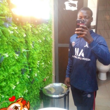 62429837's avatar