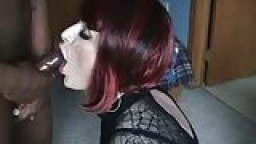 Travesti: éjaculation faciale